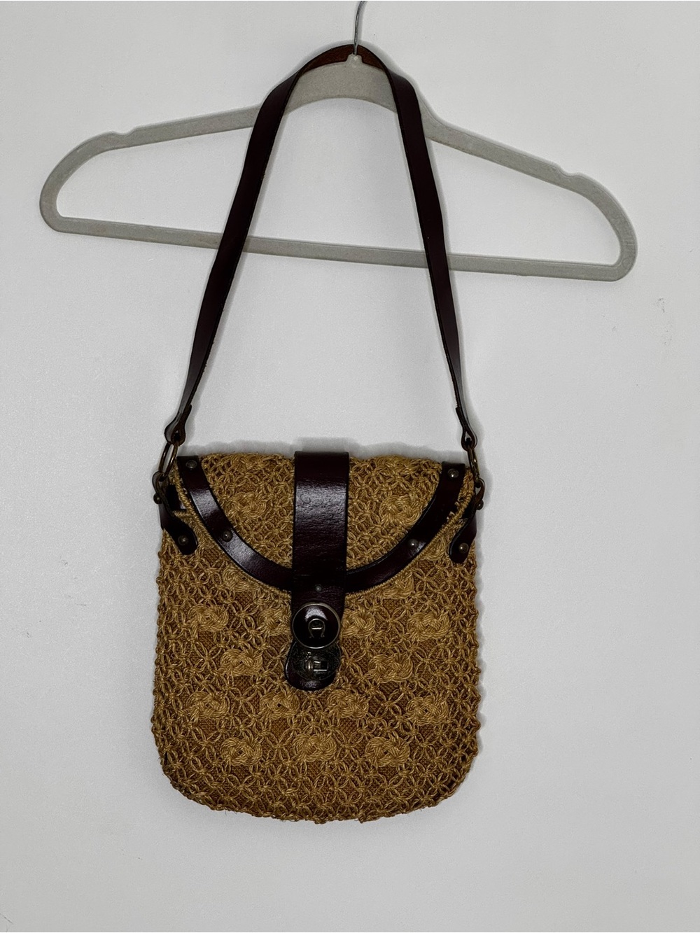 Vintage 70s ETIENNE AIGNER Macrame
Canvas Leather Shoulder Bag OXBLOOD RARE, EUC